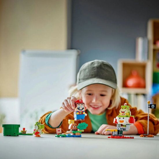 LEGO SUPER MARIO Interaktivni LEGO® Mario™ i pustolovine