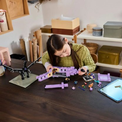LEGO MINECRAFT Enderski zmaj i brod