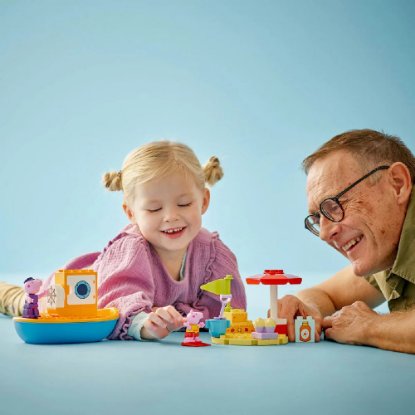 LEGO DUPLO Peppa Praščić putuje brodom