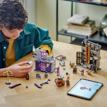 LEGO HARRY POTTER Ollivanderova trgovina™ i Butik gđe Malkin