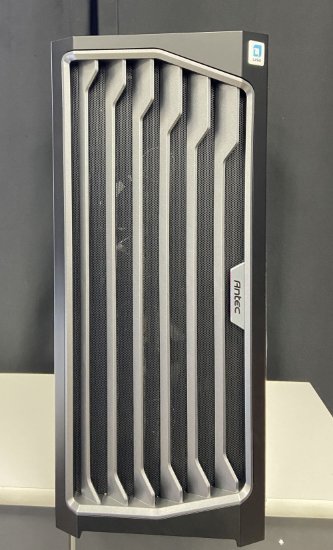 RABLJENI - Računalo EPOCH Gaming G40A / Ryzen 7 7700X, 32GB DDR5, 2TB SSD NVMe, nVidia GeForce RTX 4070 Ti 12GB, WiFi, Windows 11 Pro, crno