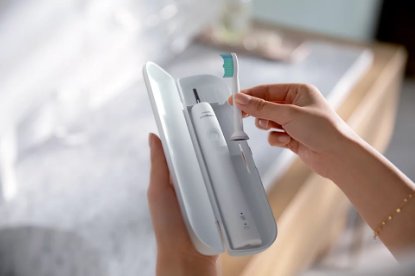 Električna četkica za zube PHILIPS HX3673/13, sonična, s aplikacijom