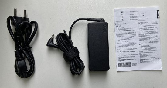 RABLJENI - Laptop LENOVO IdeaPad 1 82R400H7SC / Ryzen 7 5700U, 16GB, 512GB SSD, AMD Radeon Graphics, 15.6" FHD IPS, bez OS, bež