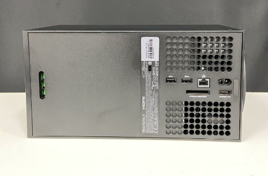 RABLJENI - Igraća konzola MICROSOFT XBOX Series X, 1TB SSD, Blu-ray, gamepad, crna