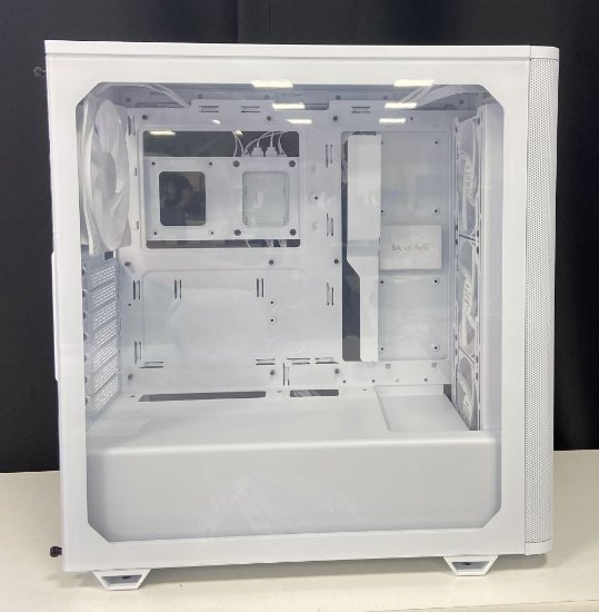 RABLJENI - Kućište BE QUIET Pure Base 501LX, ATX, prozor, bijelo, bez napajanja