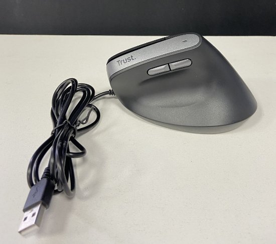 RABLJENI - Miš TRUST Bayo II Ergonomic, optički, 2400dpi, crni