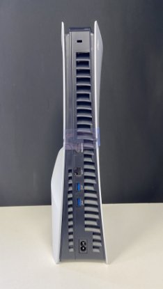 RABLJENI - Igraća konzola SONY PlayStation 5 Slim D Chassis, 1TB SSD, Blu-ray, DualSense kontroler, bijela + DualSense kontroler