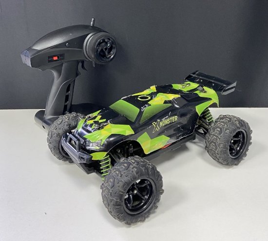 RABLJENI - Auto na daljinsko upravljanje OVERMAX X-MONSTER 3.0, brzina do 45km/h, domet 100m, 4x4, 1:18