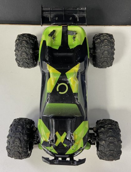 RABLJENI - Auto na daljinsko upravljanje OVERMAX X-MONSTER 3.0, brzina do 45km/h, domet 100m, 4x4, 1:18