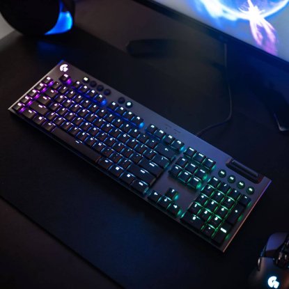 Tipkovnica LOGITECH Gaming G815 Tactile, RGB, mehanička, USB, crna