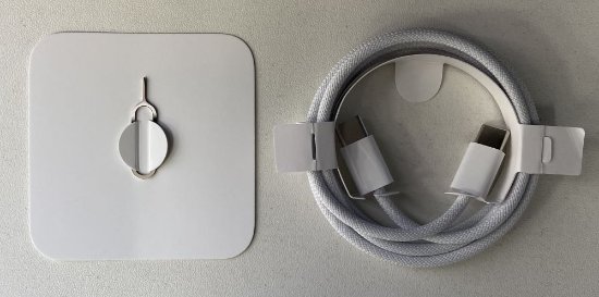 IZLOŽBENI - Mobitel APPLE iPhone 15, 6,1", 6GB, 128GB, iOS, plavi