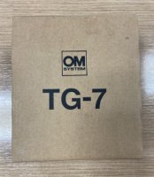 RABLJENI - Digitalni fotoaparat OLYMPUS TG-7, crveni