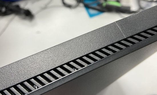 RABLJENI - Monitor 27" DELL SE2723DS, QHD, IPS, 75Hz, 5ms, 350cd/m2, 1000:1, AMD FreeSync, crni