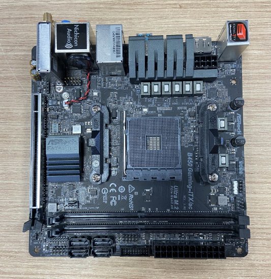 RABLJENI - Matična ploča ASROCK B450 Gaming ITX/AC, AMD B450, DDR4, ITX, s. AM4
