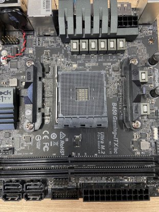 RABLJENI - Matična ploča ASROCK B450 Gaming ITX/AC, AMD B450, DDR4, ITX, s. AM4