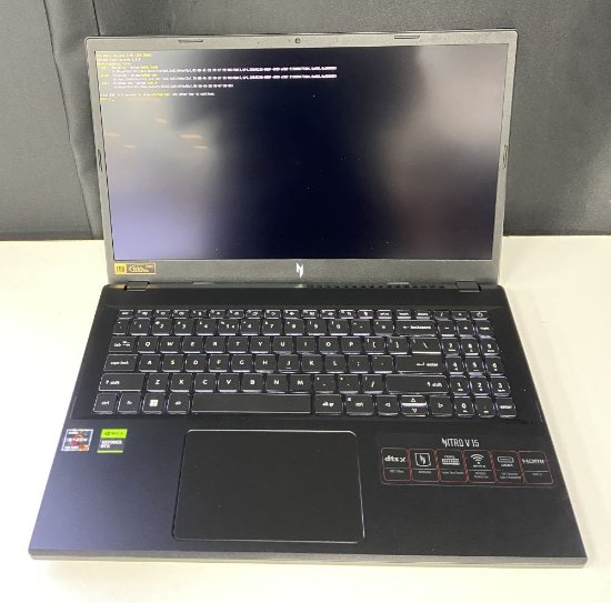 RABLJENI - Laptop ACER Nitro V15 NH.QSFEX.00E / Ryzen 7 7735HS, 16GB, 512GB SSD, nVidia GeForce RTX 4060, 15.6" FHD 180Hz IPS, Linux, crni