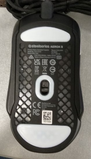 IZLOŽBENI - Miš STEELSERIES Aerox 5, optički, RGB, 18000 CPI, crni, USB