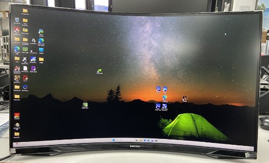 RABLJENI - Gaming monitor 32" SAMSUNG Odyssey G5 LS32CG552EUXEN, QHD, VA, 165Hz, 1ms, 300cd/m2, FreeSync, zakrivljeni, crni