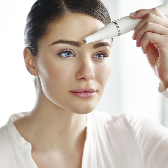 Uređaj za uklanjanje dlačica na licu BRAUN 810