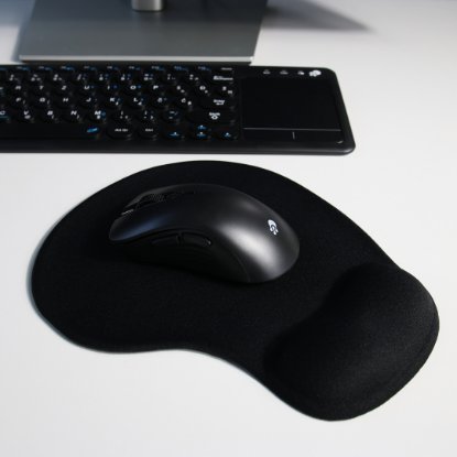 Podloga za miš OCTIO OMP01 ERGO, s osloncem za zapešće, crna