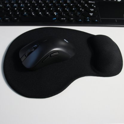 Podloga za miš OCTIO OMP01 ERGO, s osloncem za zapešće, crna