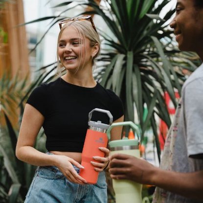 Boca STANLEY Classic Iceflow Flip Straw Tumbler, 0.89l, crveno narančasta