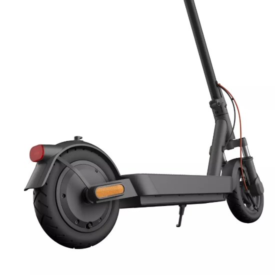 Električni romobil XIAOMI Electric Scooter 5, autonomija do 60km, brzina 25km/h, kotači 10˝
