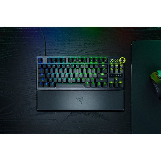 Tipkovnica RAZER Huntsman V3 Pro Tenkeyless 8KHz, Analog Optical Switch Gen 2, RGB, US Layout, USB, crna