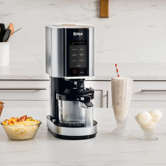 Aparat za sladoled i hladni desert NINJA NC300EU, 800 W, 0,5 l, crni