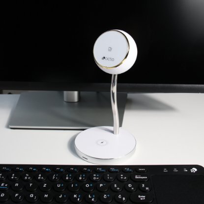 Kućni punjač OCTIO Volta Omnis, 4u1, 15W, za smartphone, AirPods, Apple Watch, svjetiljka, bežični, bijeli