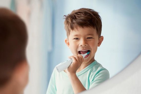 Električna četkica za zube PHILIPS HX3411/01, sonična, smart, dječja, BT, bijela