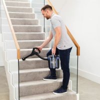 Usisavač SHARK ICZ300EUT DuoClean+PowerFins, 28.8 V, 0,6l, bežični, štapni, Anti Hair Wrap, crno-plavi