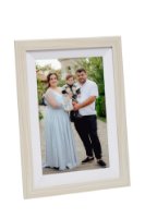 Digitalni okvir za fotografije YIO18C -10.1WC, 10.1" ekran, WiFi, drveni