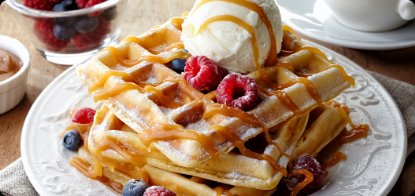 Aparat za vafle TESLA WM200BX, 1000 W, 220 C, crni-inox