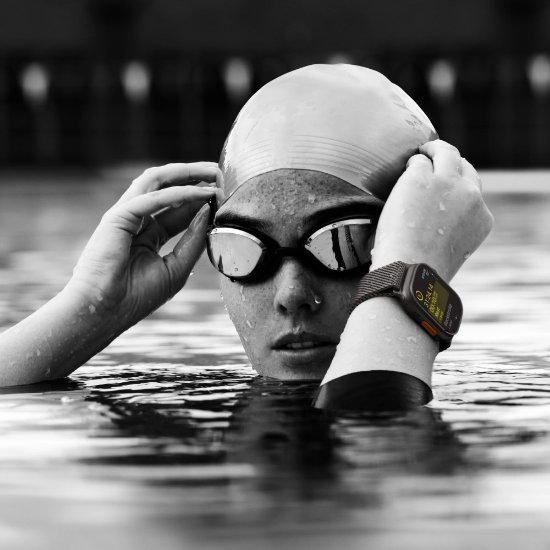 Pametni sat APPLE Watch Ultra2 v2 Cellular, 49mm Natural Titanium Case with Blue Trail Loop - M/L