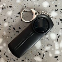 Osobni alarm ARIZA AF-9400, privjesak, LED svjetlo, crni