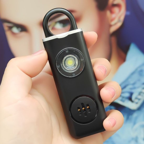 Osobni alarm ARIZA 2004, privjesak, LED svjetlo, punjiva baterija, crni