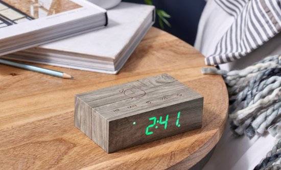 Digitalni sat GINGKO Flip Click Clock, budilica sa alarmom, drveno kućište, jasen