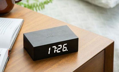 Digitalni sat GINGKO Flip Click Clock, budilica sa alarmom, drveno kućište, crni