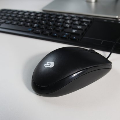 Miš OCTIO M100U, crni, USB