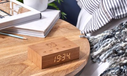 Digitalni sat GINGKO Flip Click Clock, budilica sa alarmom, drveno kućište, trešnja