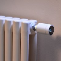 Pametni radijatorski termostat AQARA Radiator Thermostat E1, display, bijeli