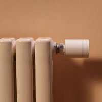 Pametni radijatorski termostat AQARA Radiator Thermostat E1, display, bijeli