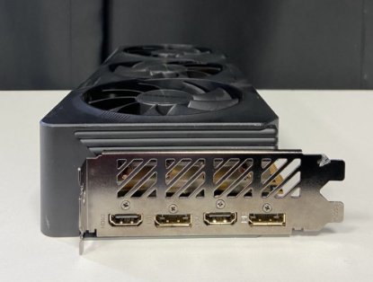 RABLJENI - Grafička kartica GIGABYTE Radeon RX 7800 XT Gaming OC, 16GB GDDR6