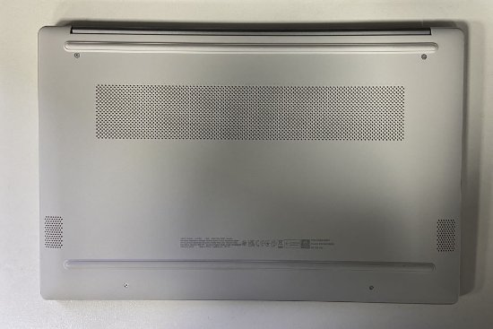 RABLJENI - Laptop HP 255 G10 B39V4AT / Ryzen 3 7330U, 16GB, 512GB SSD, AMD Radeon Graphics, 15.6" FHD VA, Windows 11, srebrni