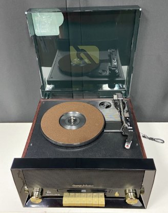 OPEN BOX - Mini linija MUSE MT-112W, CD/FM sa gramofonom, crna