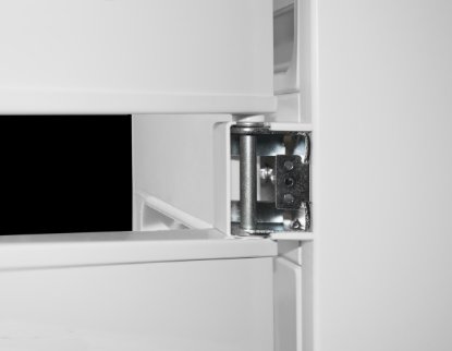 Ugradbeni hladnjak AMICA BK3055.6NF, kombinirani, 177 cm, 177/64 l, NoFrost, energetski razred F, bijeli