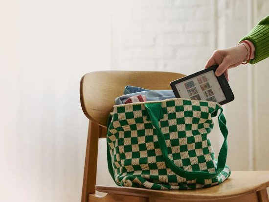 E-Book Reader KOBO Clara Colour, 6" Touch, 16GB, WiFi, crni