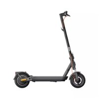 Električni romobil XIAOMI Electric Scooter 5 Pro, autonomija do 60km, brzina 25km/h, kotači 10˝
