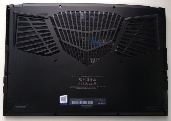 IZLOŽBENI - Laptop GIGABYTE AERO 15 KC-8EE5130SP / Core i7 10870H, 16GB, 512GB SSD, GeForce RTX 3060P 6GB 105W, 15.6" 4K OLED, Windows 10 Pro, crni